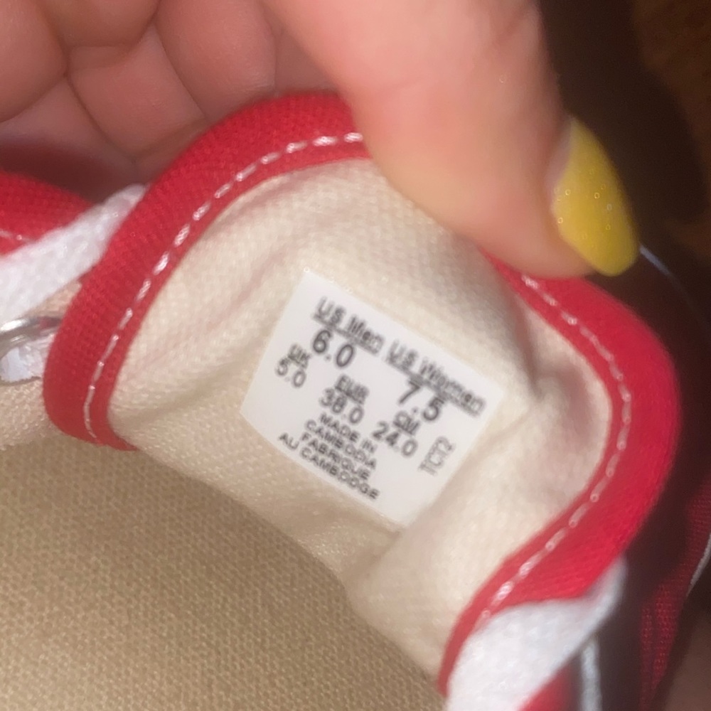 Vans - Picture 4 of 4